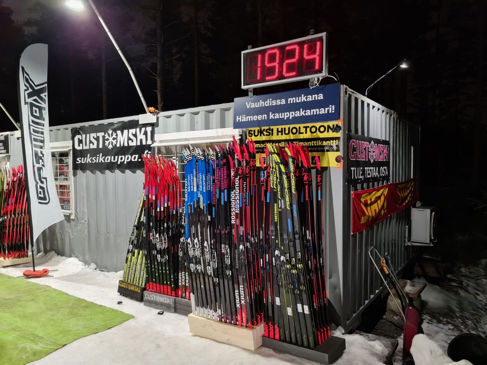 Sukset Lahdesta Customski Sport